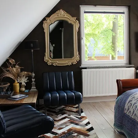 Woudzicht Bed and Breakfast 4*